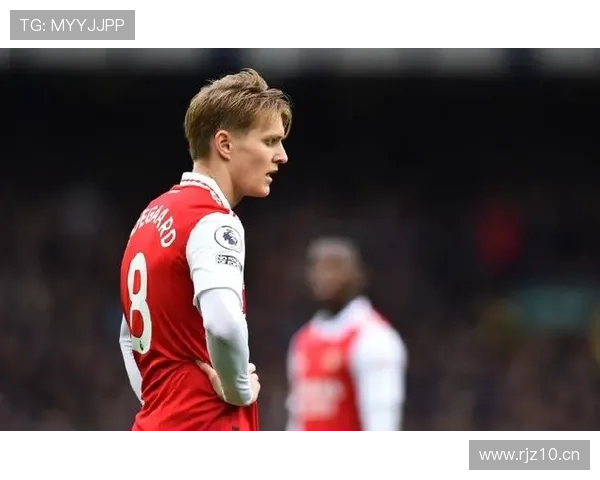 厄德高谈伤情膝盖疼痛不算严重